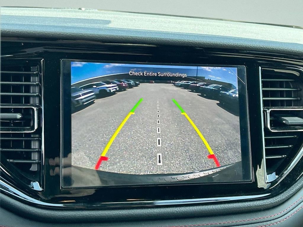 Used 2025 Dodge Durango GT image 28