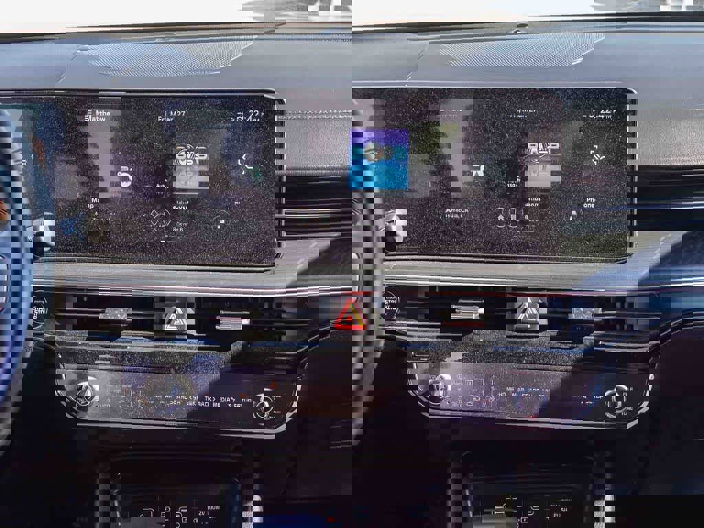 Used 2025 Kia K5 GT-Line w/ GT-Line Premium Package image 12