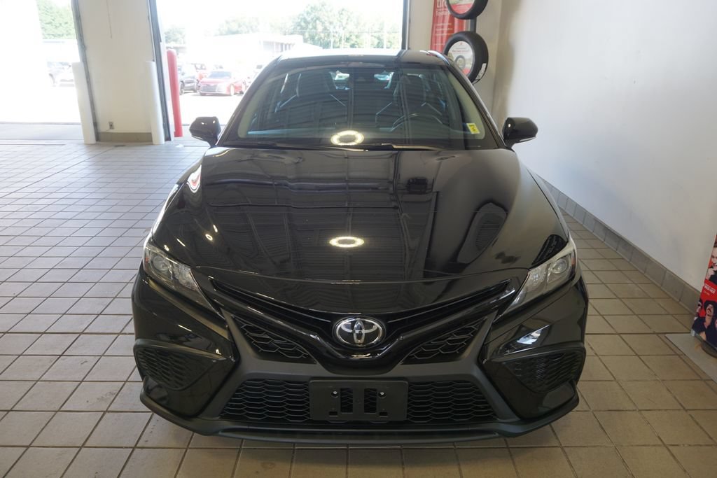 Used 2024 Toyota Camry SE FWD image 13