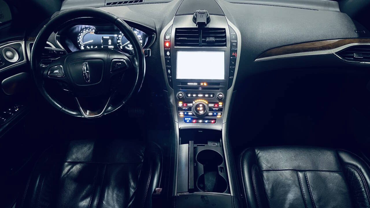 Used 2019 Lincoln MKZ Reserve w/ Luxury Package FWD image 23