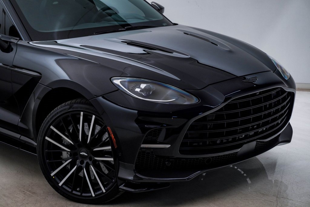 Used 2024 Aston Martin DBX 707 image 4