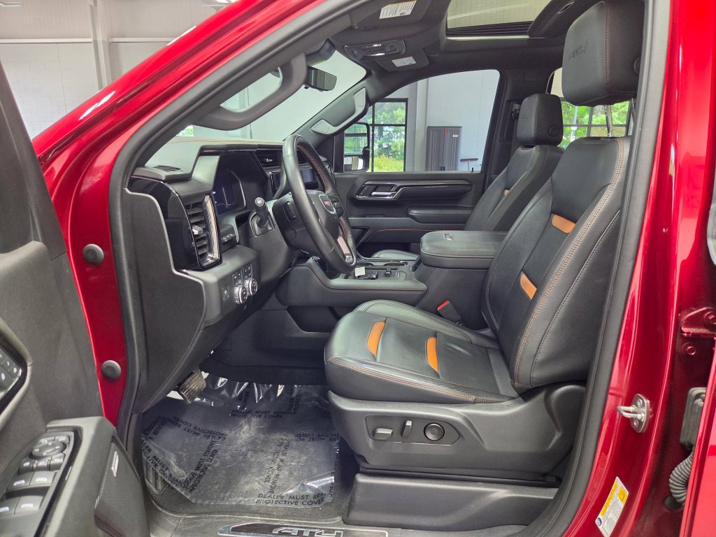 Used 2024 GMC Sierra 2500 AT4 w/ Technology Package AWD/4WD image 27