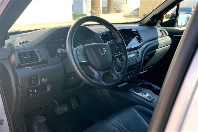 Used 2022 Honda Pilot TrailSport image 14
