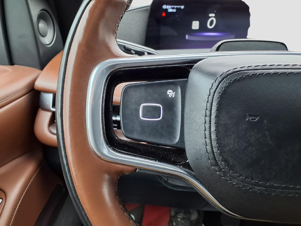 Used 2025 Lincoln Navigator Reserve AWD/4WD image 18