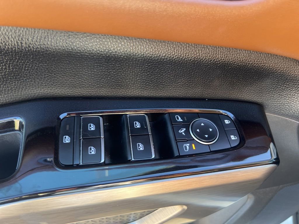 Used 2023 Nissan Pathfinder Platinum w/ Cargo Package AWD/4WD image 22