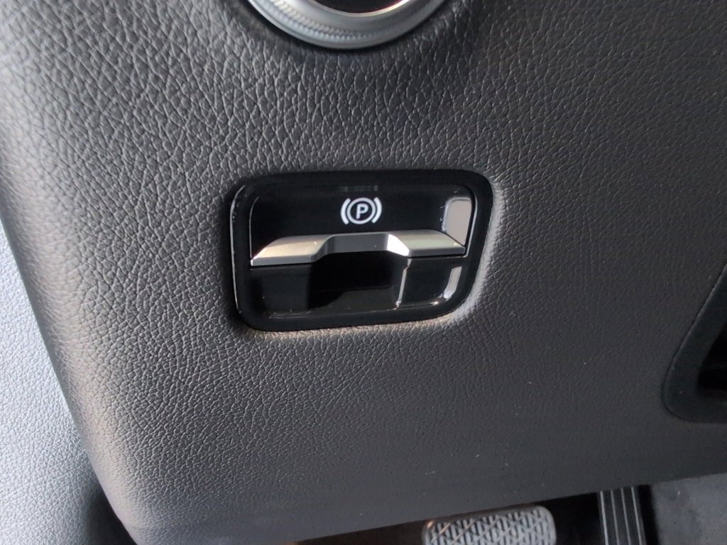 Used 2023 Mercedes-Benz GLC 300 4MATIC image 15