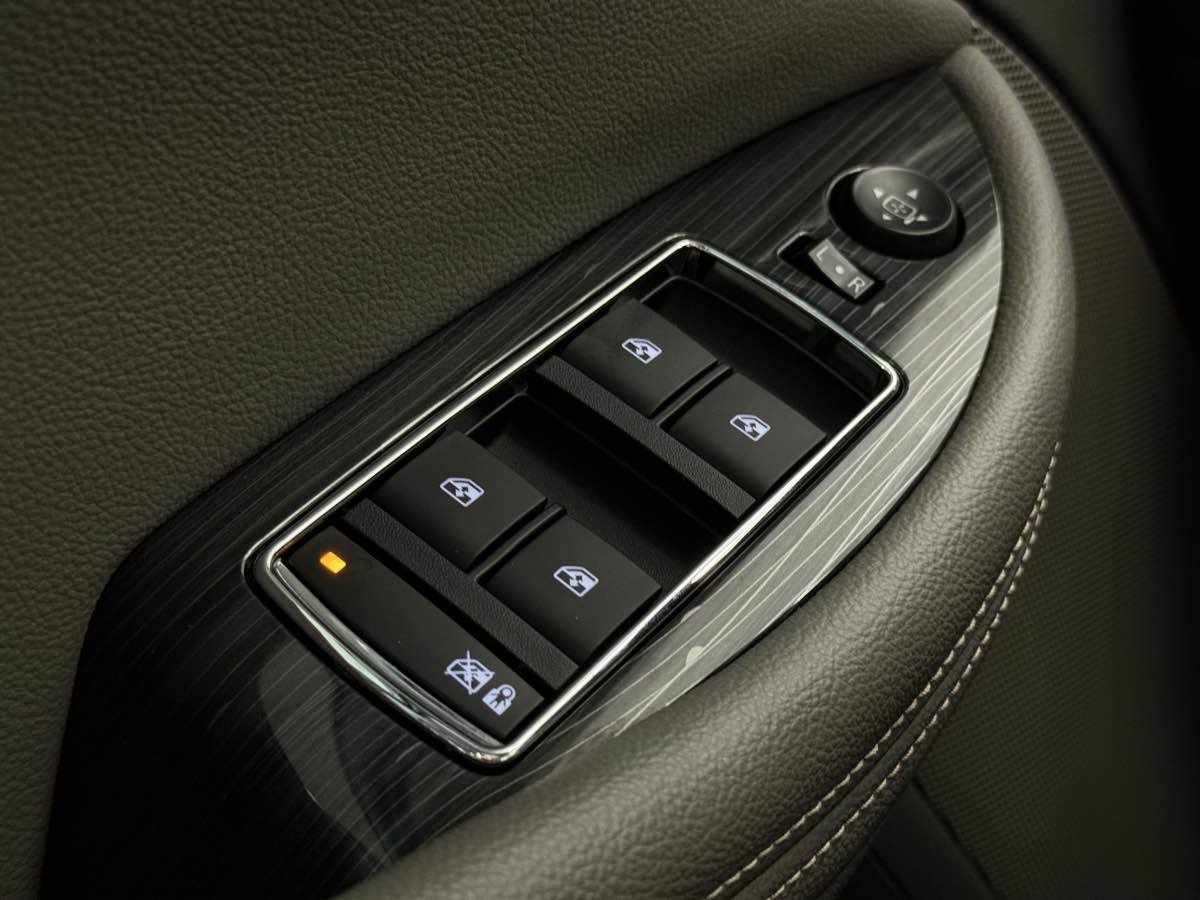 Used 2019 Chevrolet Impala Premier w/ Premier Confidence Package FWD image 42