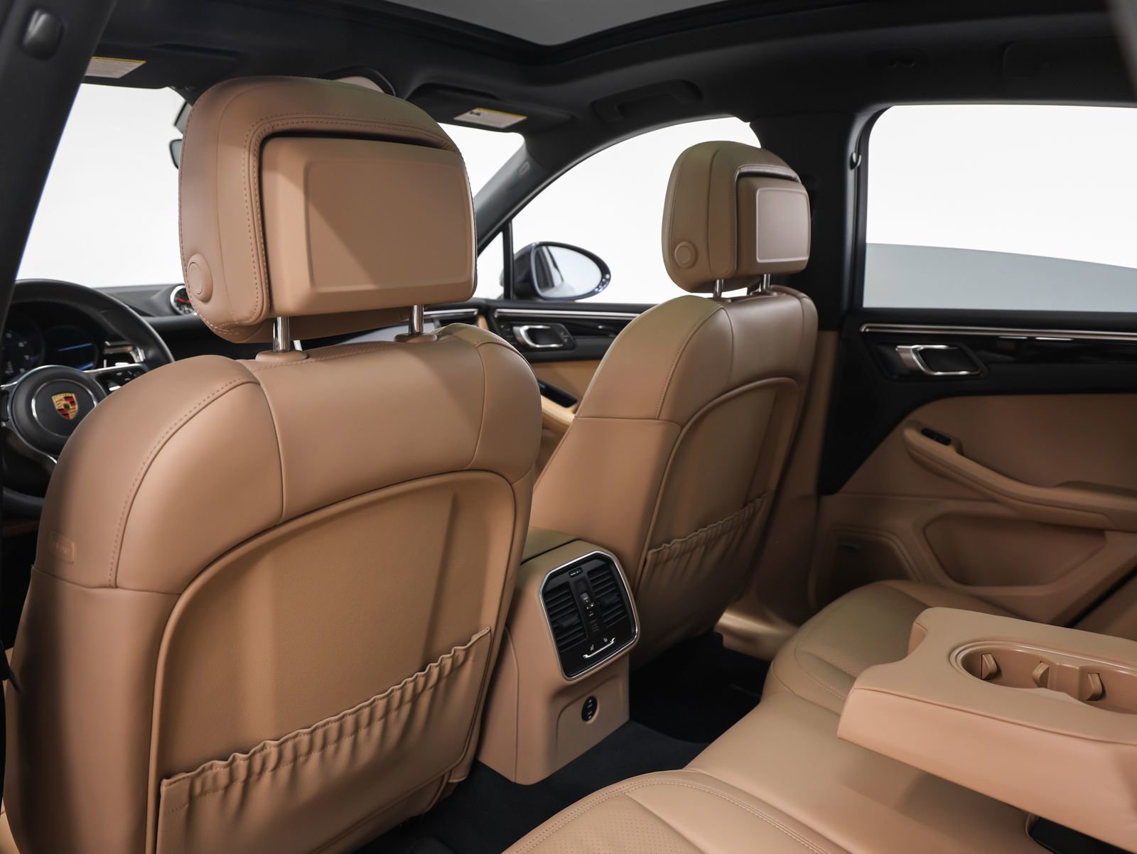 Used 2020 Porsche Macan image 35