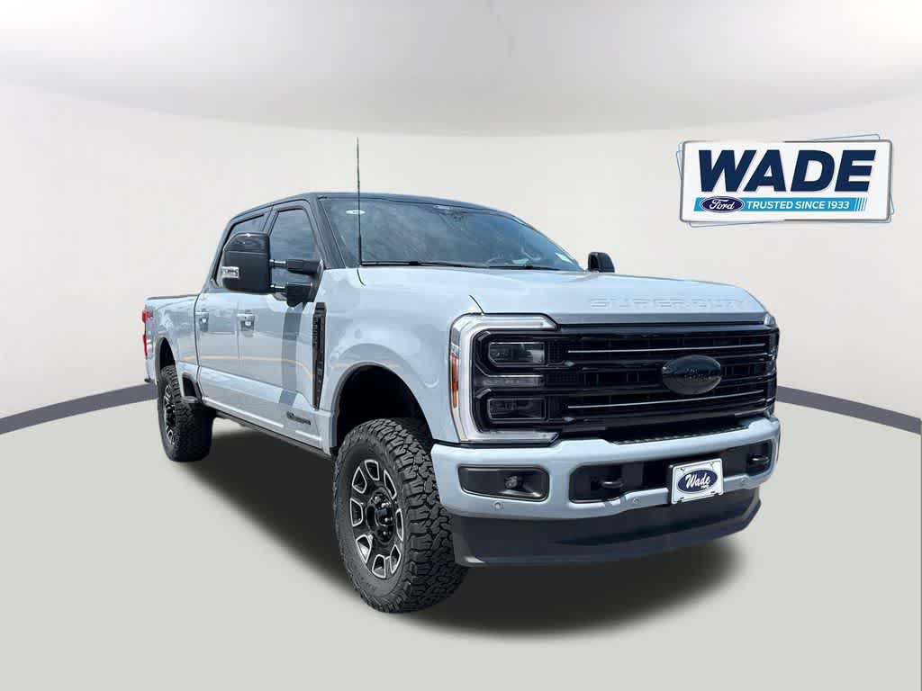 New 2025 Ford F250 Platinum image 3