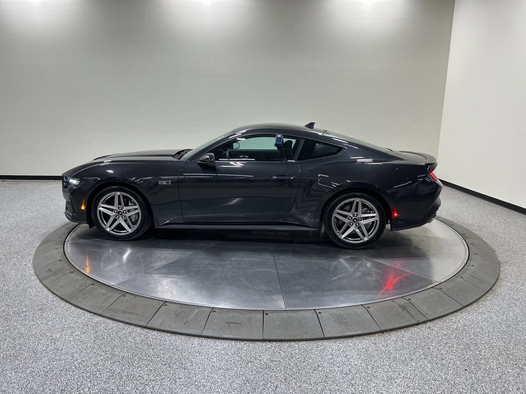 Used 2024 Ford Mustang GT Premium RWD image 9