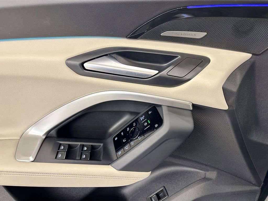 Used 2025 Audi Q5 Premium Plus w/ Premium Plus image 20