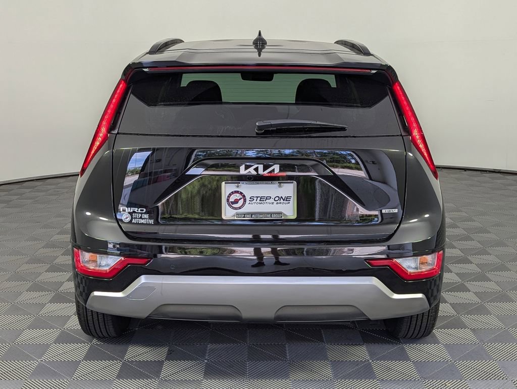 New 2025 Kia Niro SX image 6