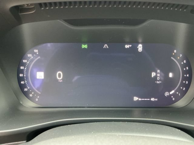 New 2026 Volvo XC40 B4 Core FWD image 14