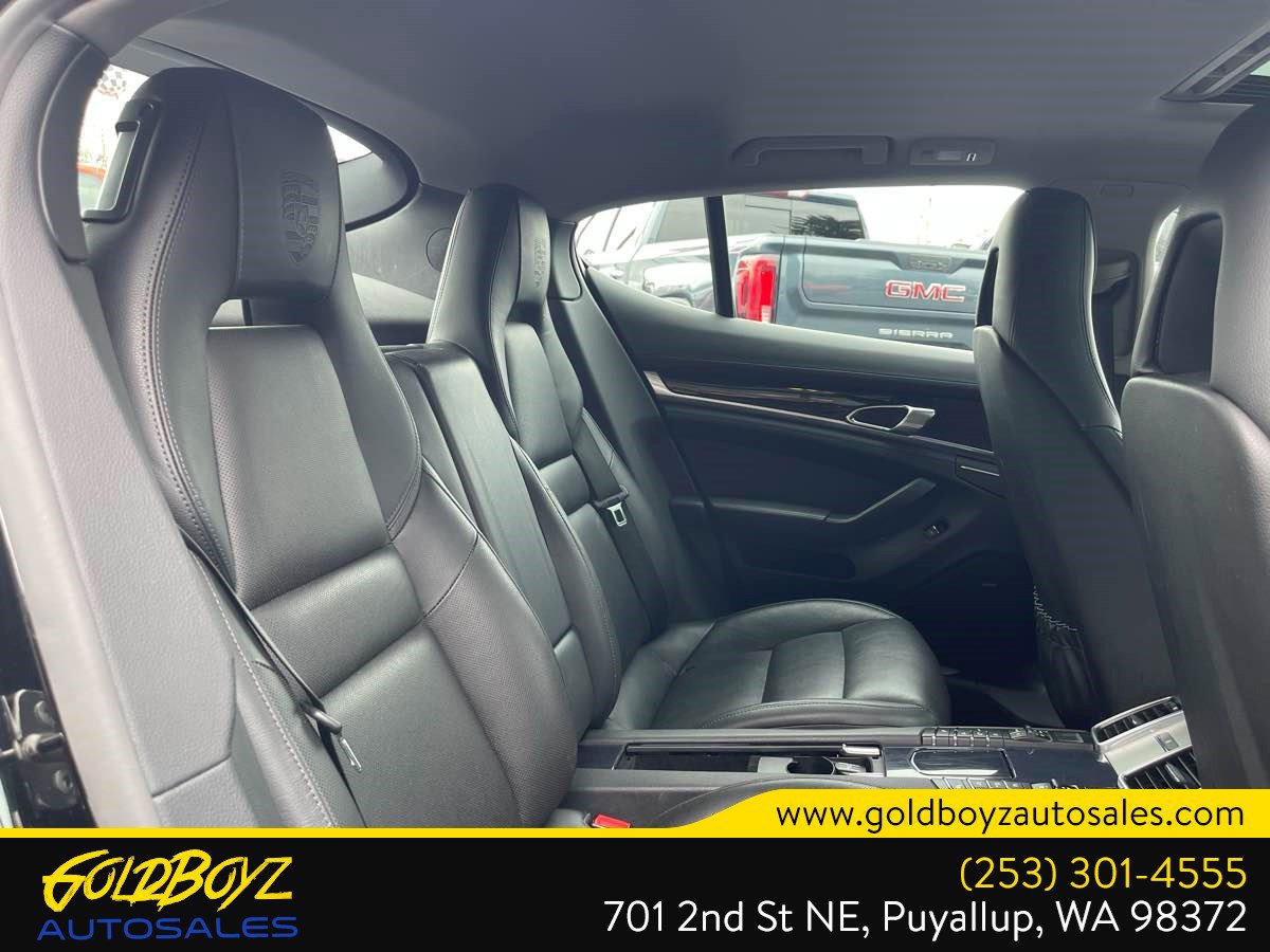 Used 2016 Porsche Panamera 4 AWD/4WD image 18