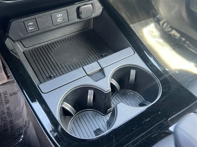 Used 2024 Toyota Prius LE image 23