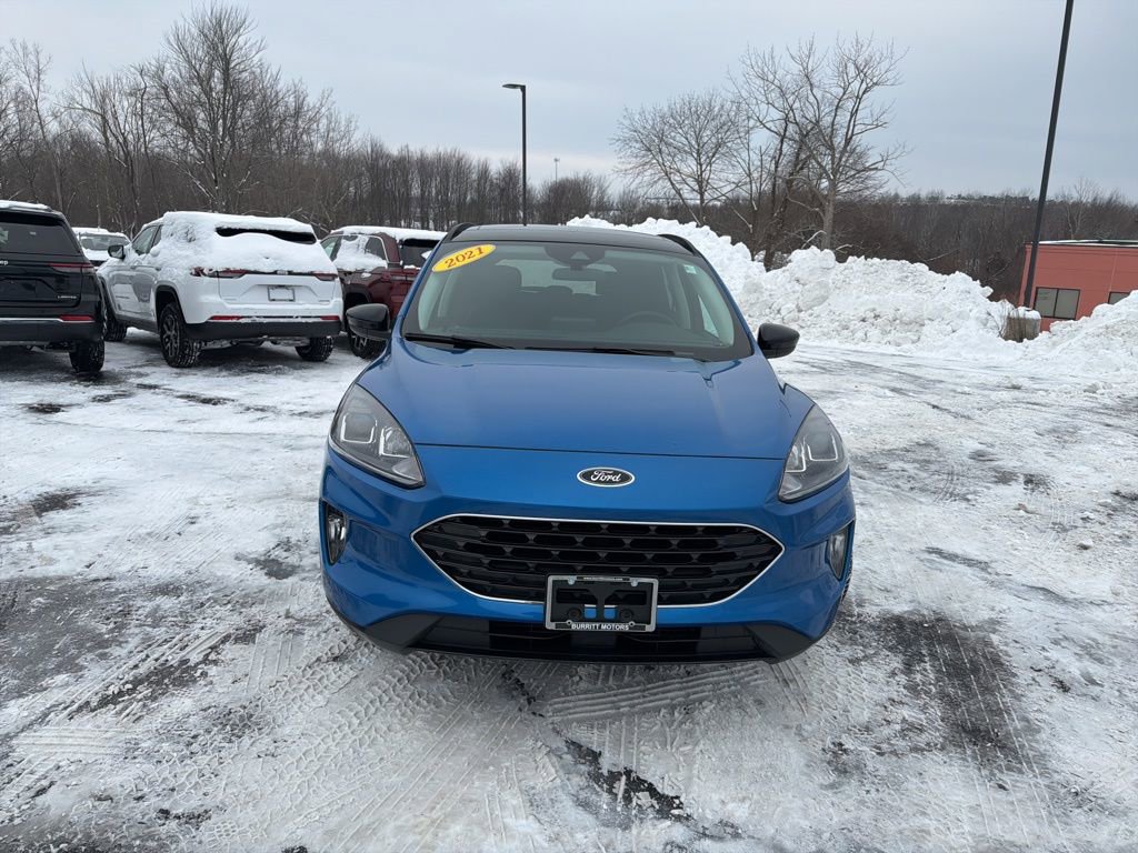 Used 2021 Ford Escape SEL w/ SEL Stealth AWD Package image 3