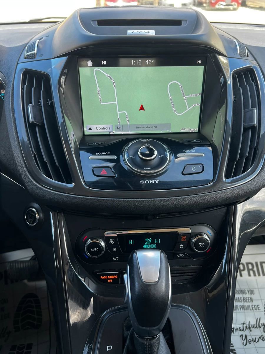 Used 2016 Ford Escape Titanium image 17