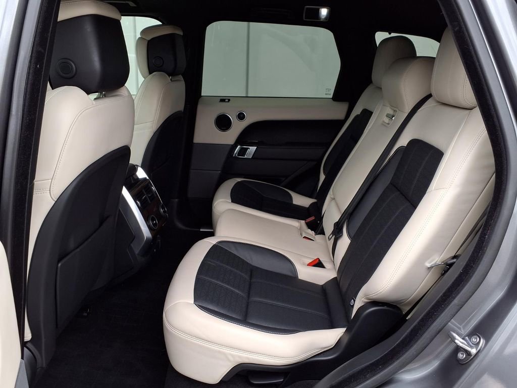 Used 2019 Land Rover Range Rover Sport HSE Dynamic AWD/4WD image 8