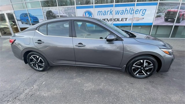 Used 2025 Nissan Sentra SV w/ Trunk Package image 9