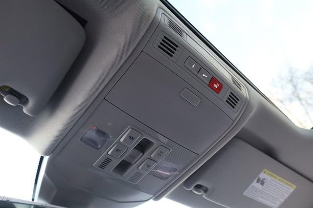 New 2026 Volkswagen Jetta SEL image 19