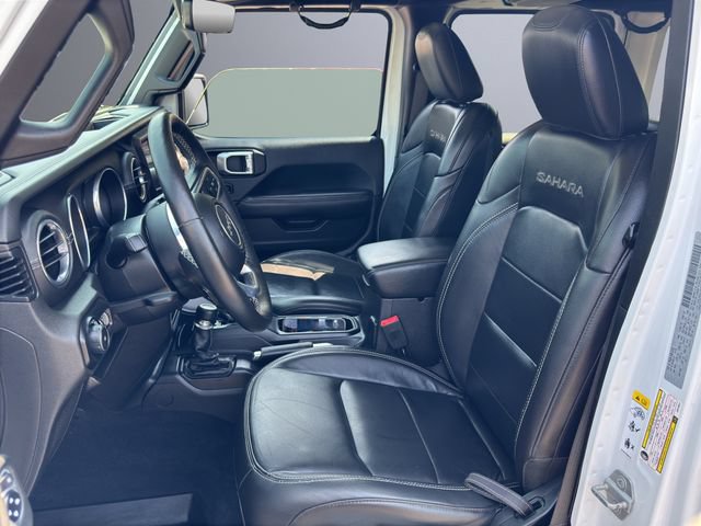 Used 2018 Jeep Wrangler Unlimited Sahara w/ Dual Top Group AWD/4WD image 14