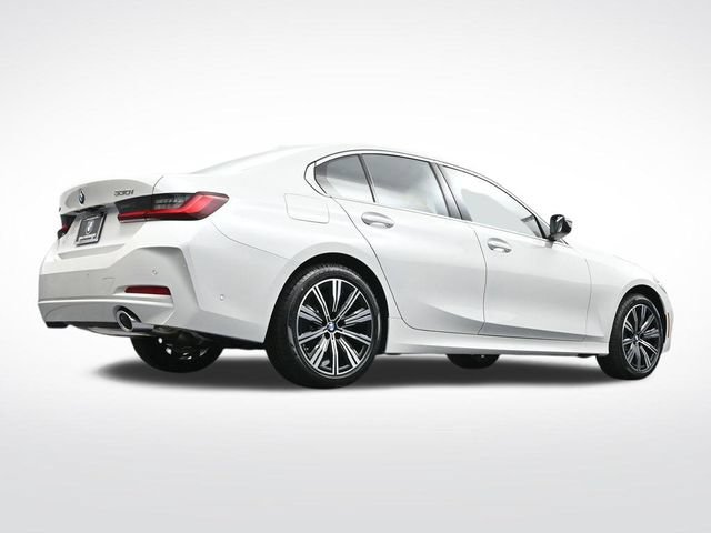 New 2026 BMW 330i xDrive Sedan w/ Premium Package AWD/4WD image 32