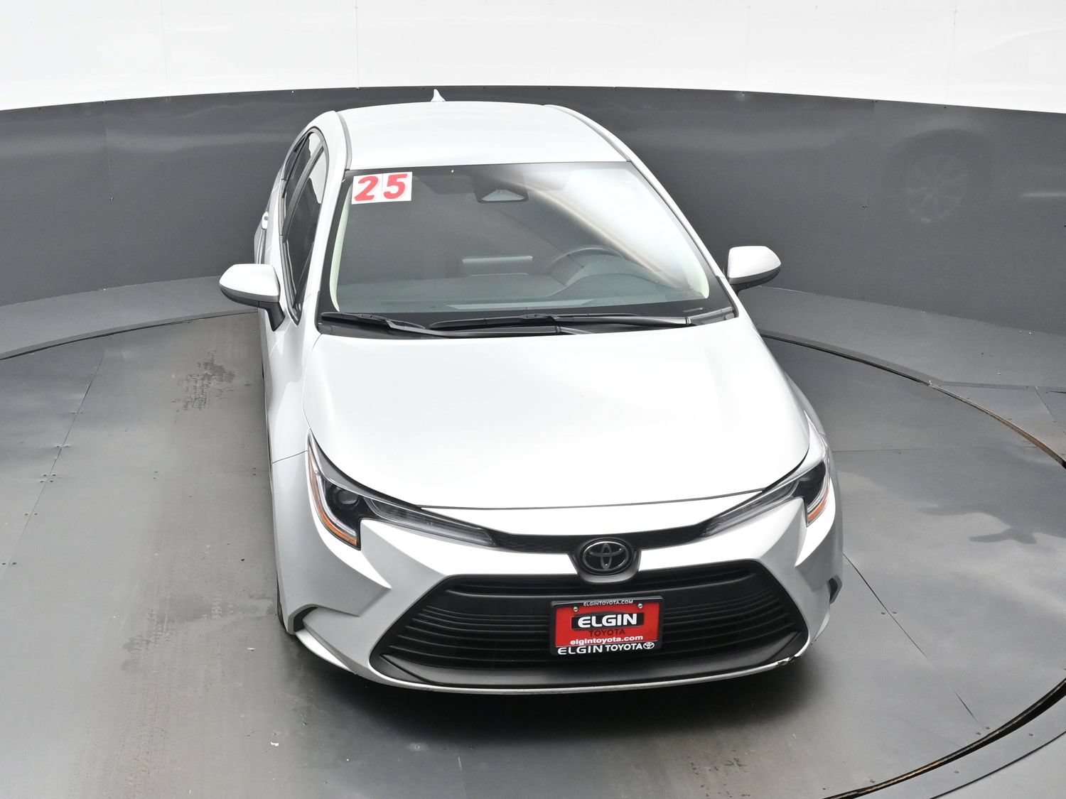 Used 2025 Toyota Corolla LE FWD image 33