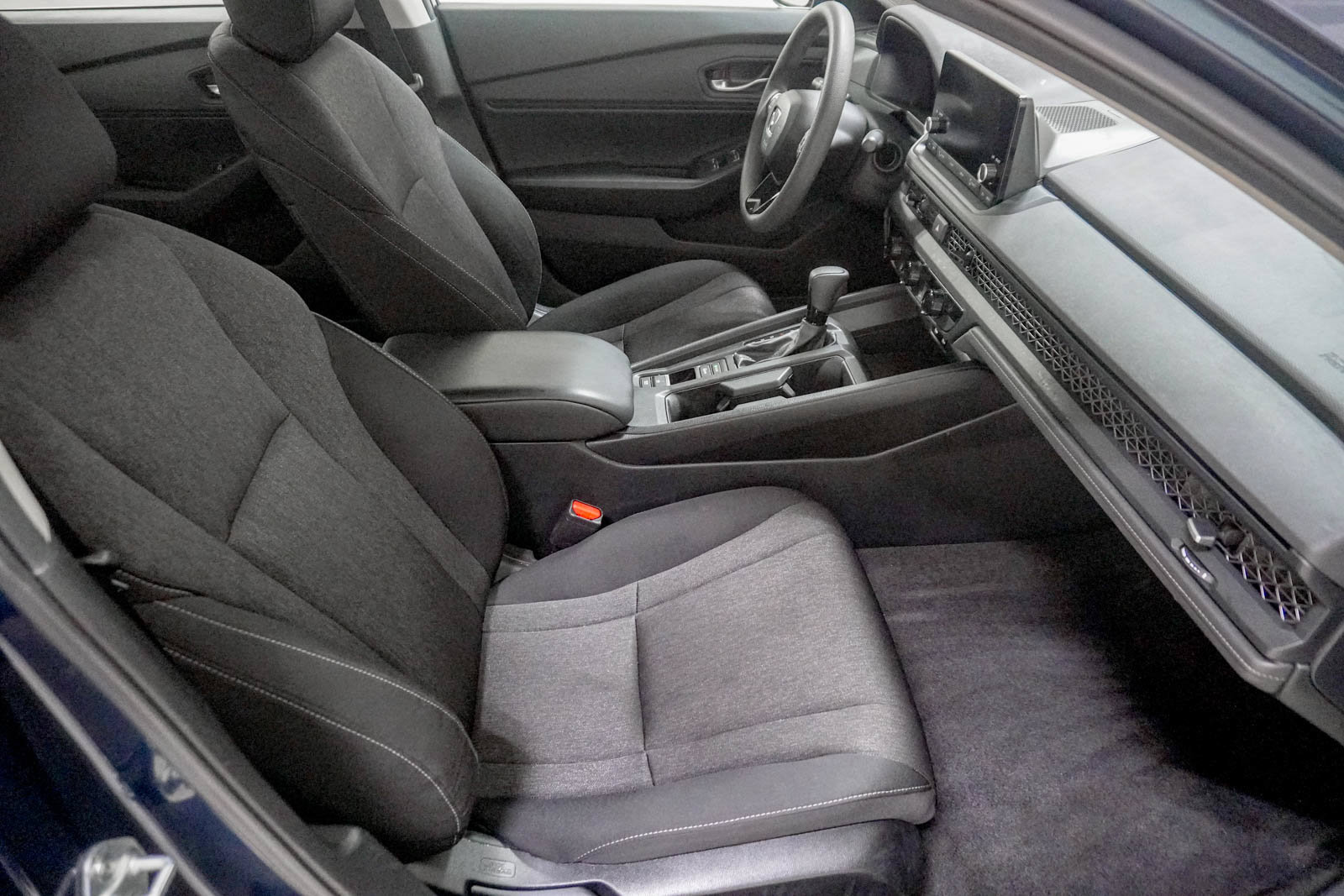 Used 2024 Honda Accord EX image 31