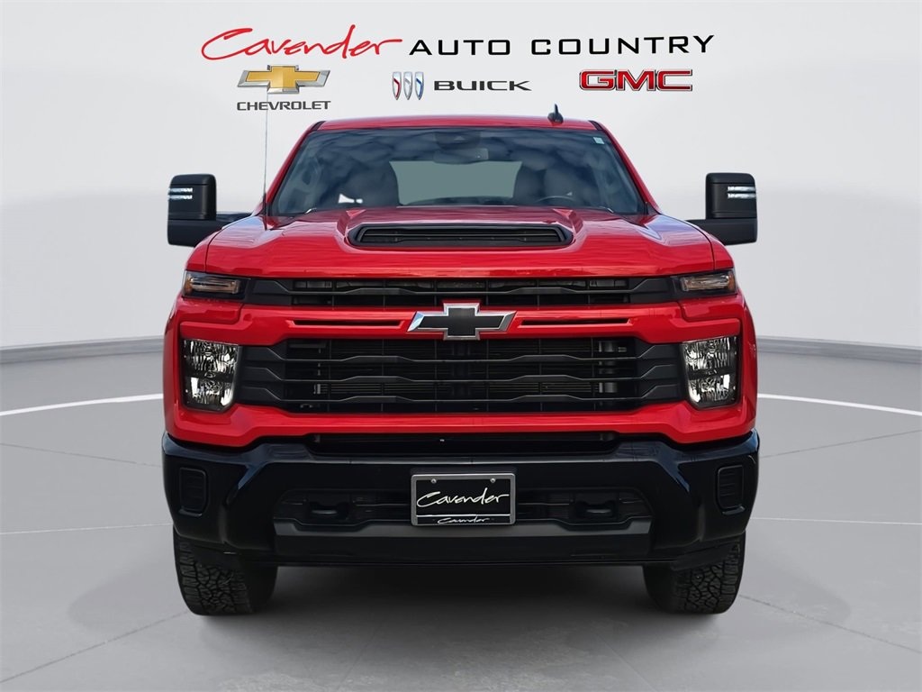 Used 2024 Chevrolet Silverado 2500 Custom w/ Custom Value Package image 2