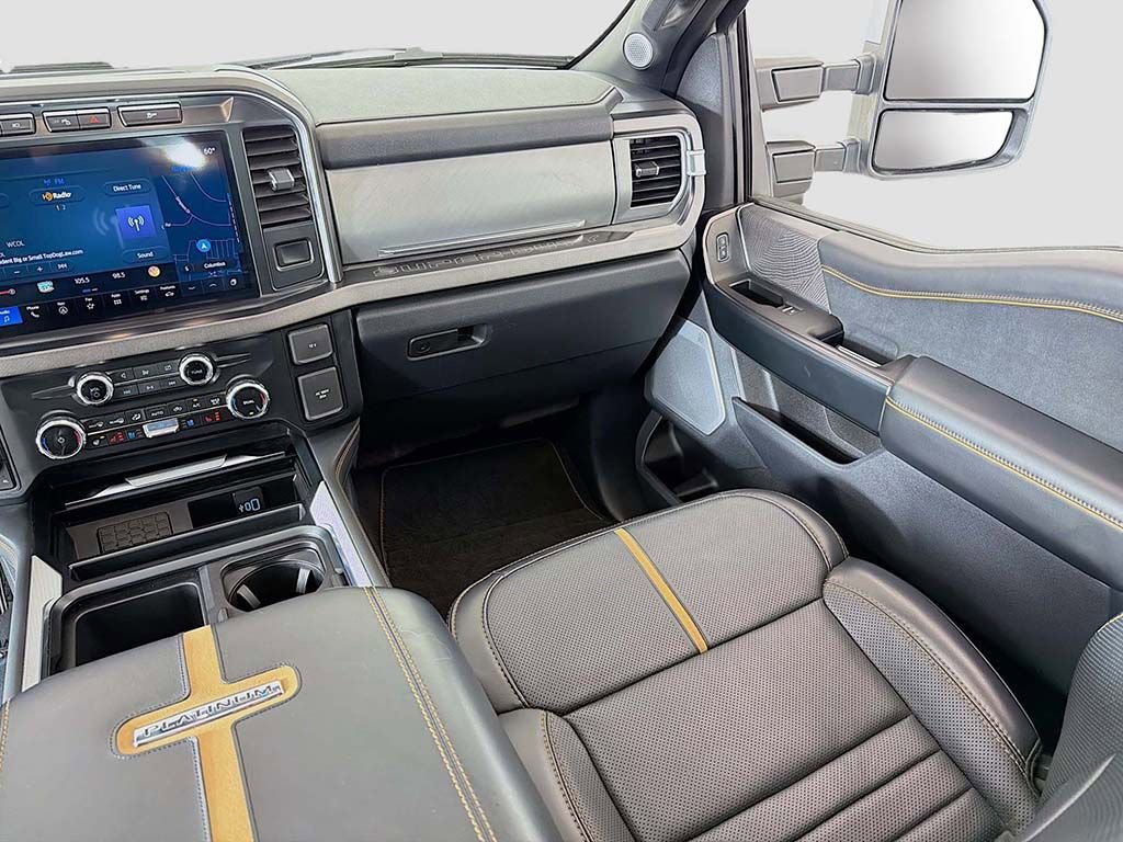 Used 2024 Ford F350 Platinum image 30