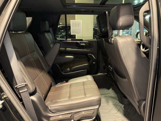 Used 2025 Chevrolet Tahoe High Country image 29