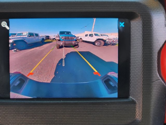 Used 2020 Jeep Gladiator Rubicon w/ Cold Weather Group AWD/4WD image 10