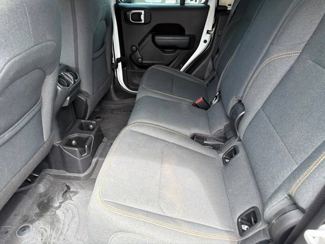 Used 2024 Jeep Gladiator Sport AWD/4WD image 32