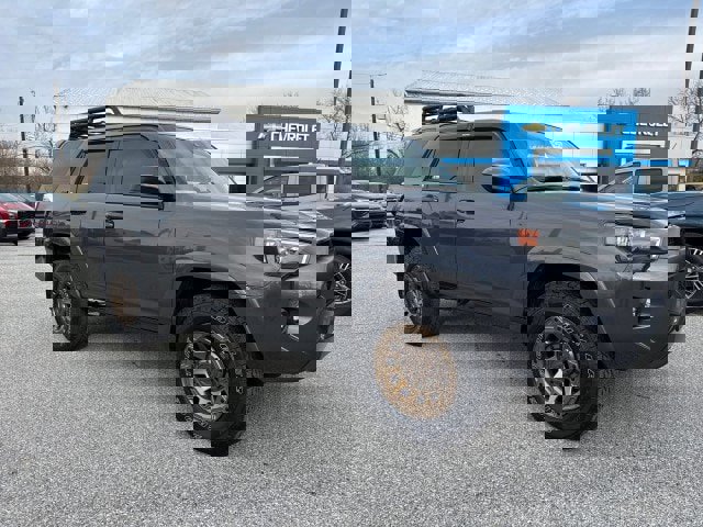 Used 2021 Toyota 4Runner SR5 image 1