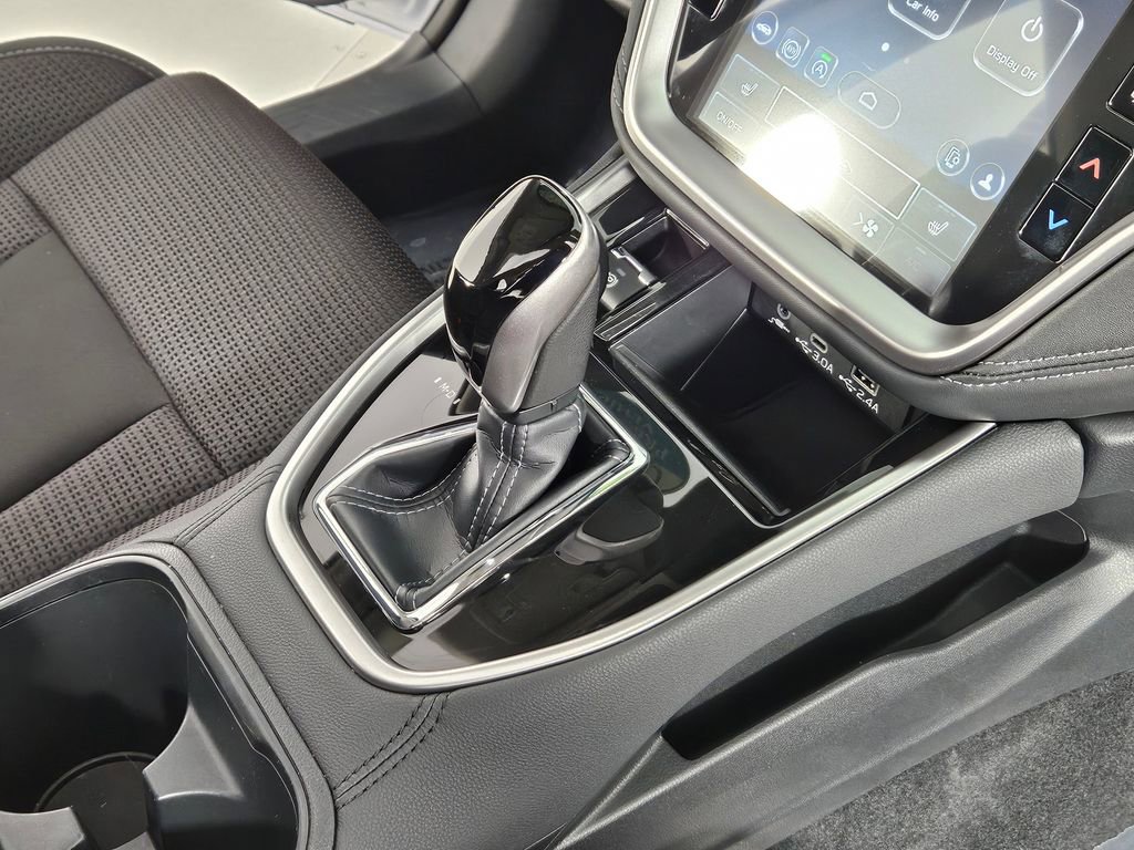 Certified 2025 Subaru Outback Premium image 15