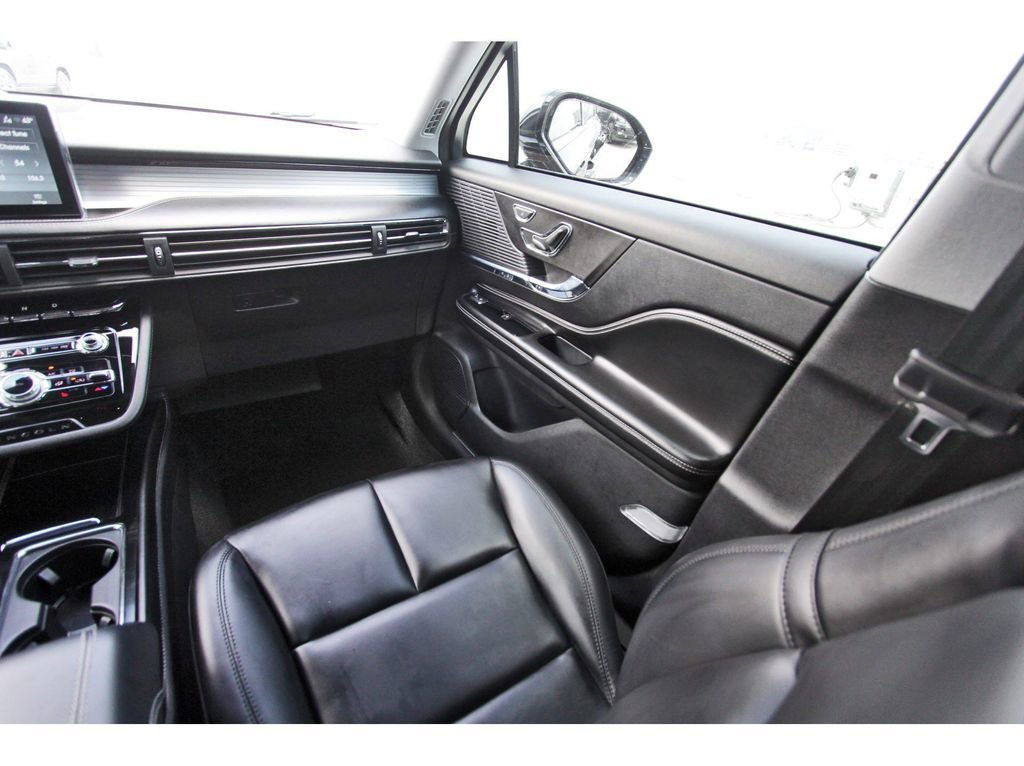 Used 2022 Lincoln Corsair FWD image 10