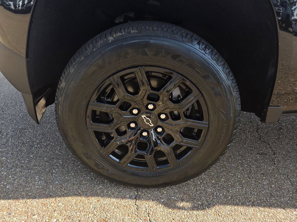 New 2026 Chevrolet Colorado W/T w/ WT Custom Package RWD image 32