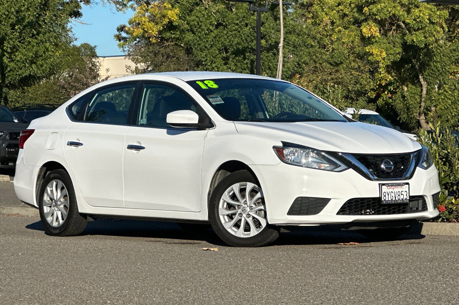 Used 2018 Nissan Sentra SV image 2