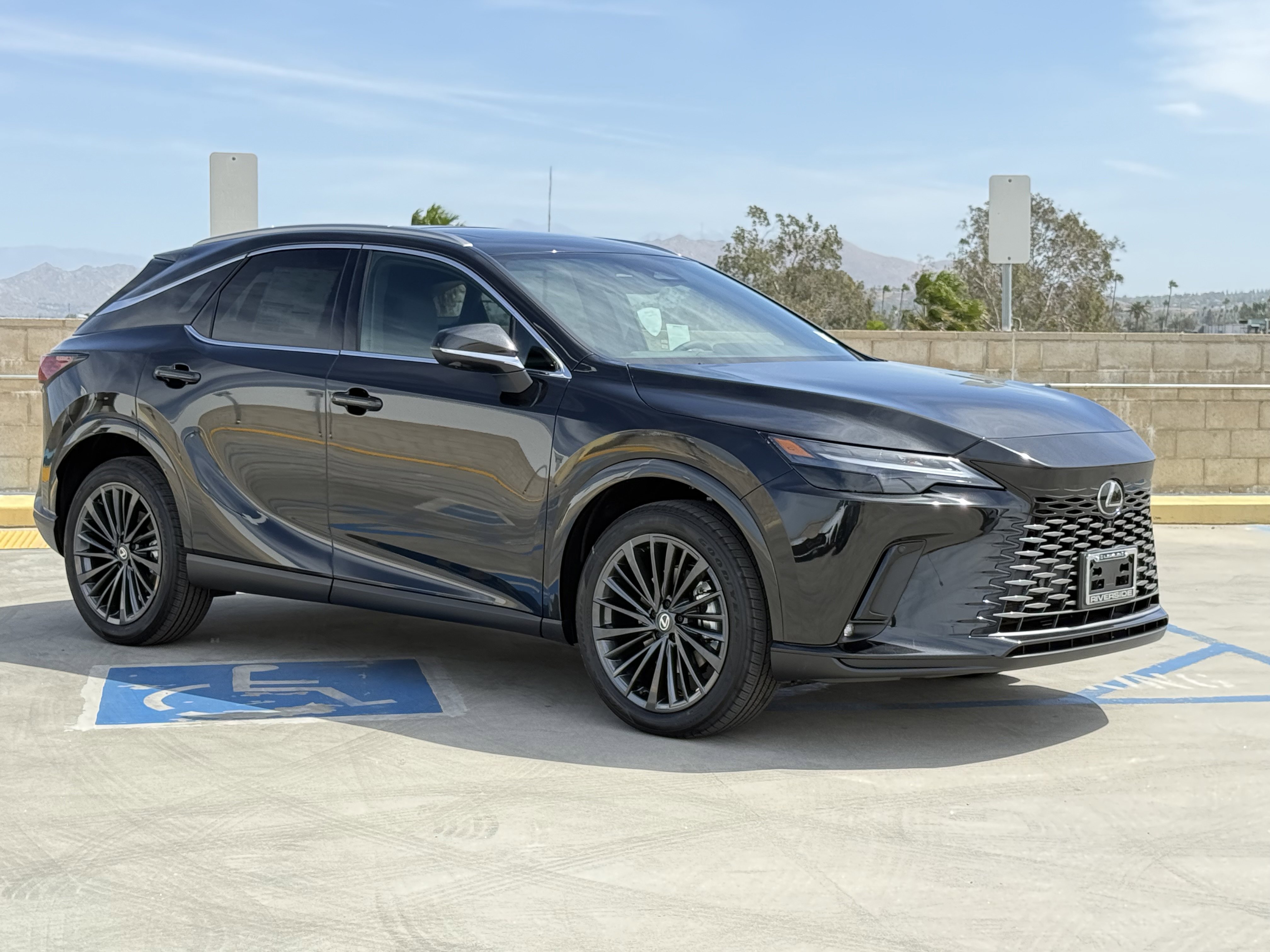 New 2026 Lexus RX 350h image 2
