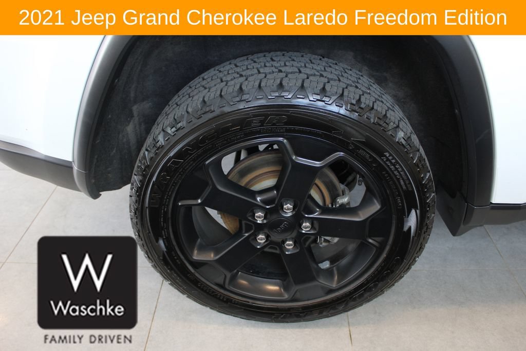 Used 2021 Jeep Grand Cherokee Freedom Edition AWD/4WD image 13