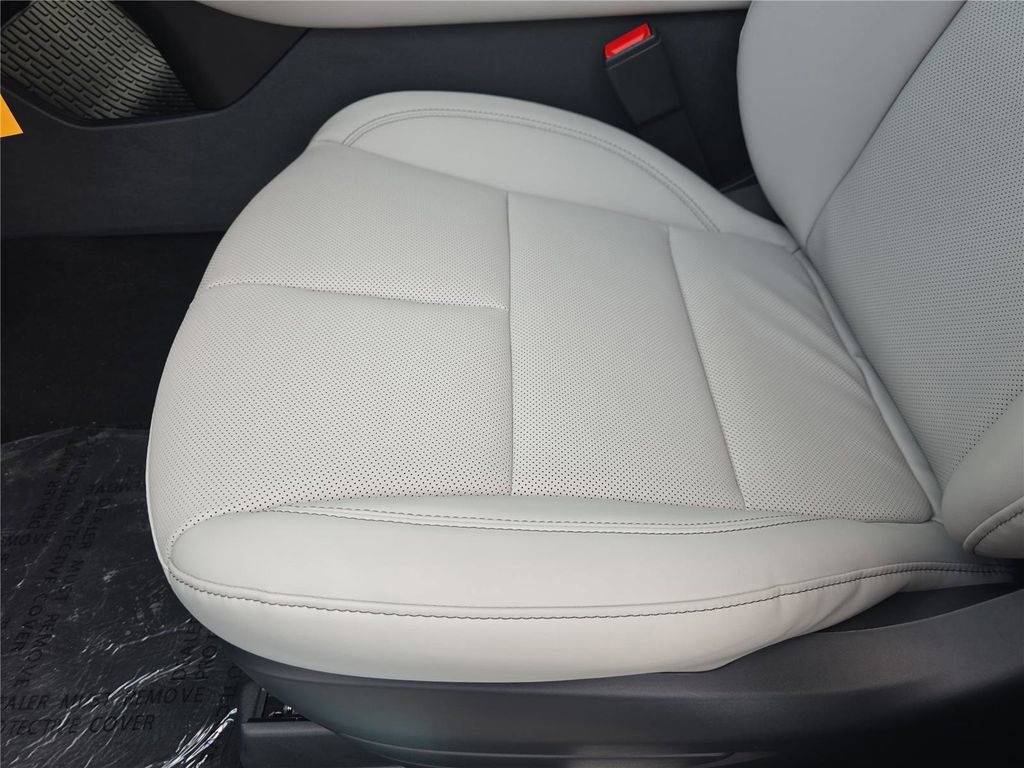 New 2026 Lincoln Aviator 2WD image 17