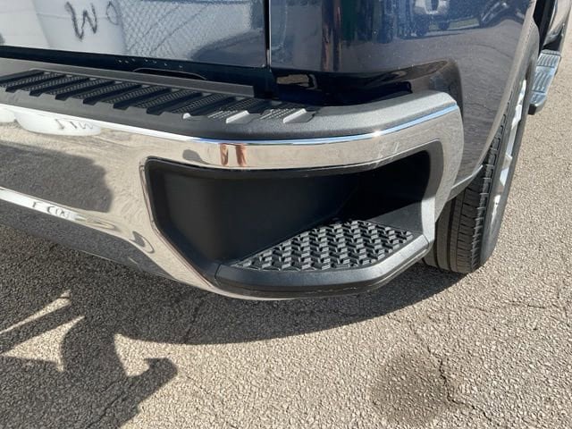 Used 2022 Chevrolet Silverado 1500 LT image 11
