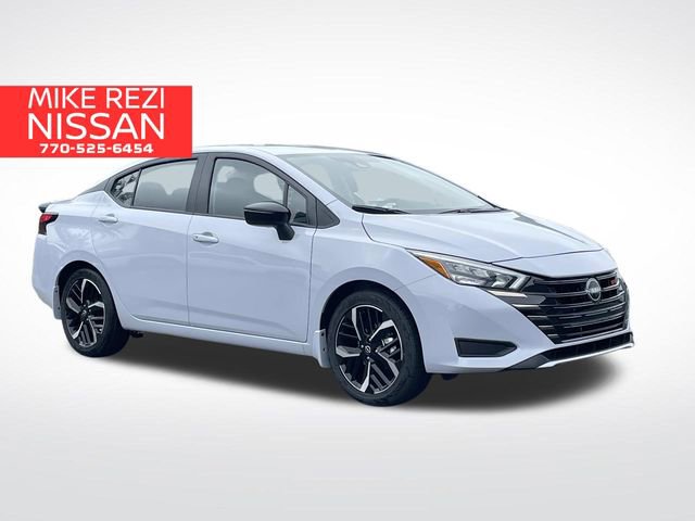 New 2025 Nissan Versa SR w/ Trunk Package