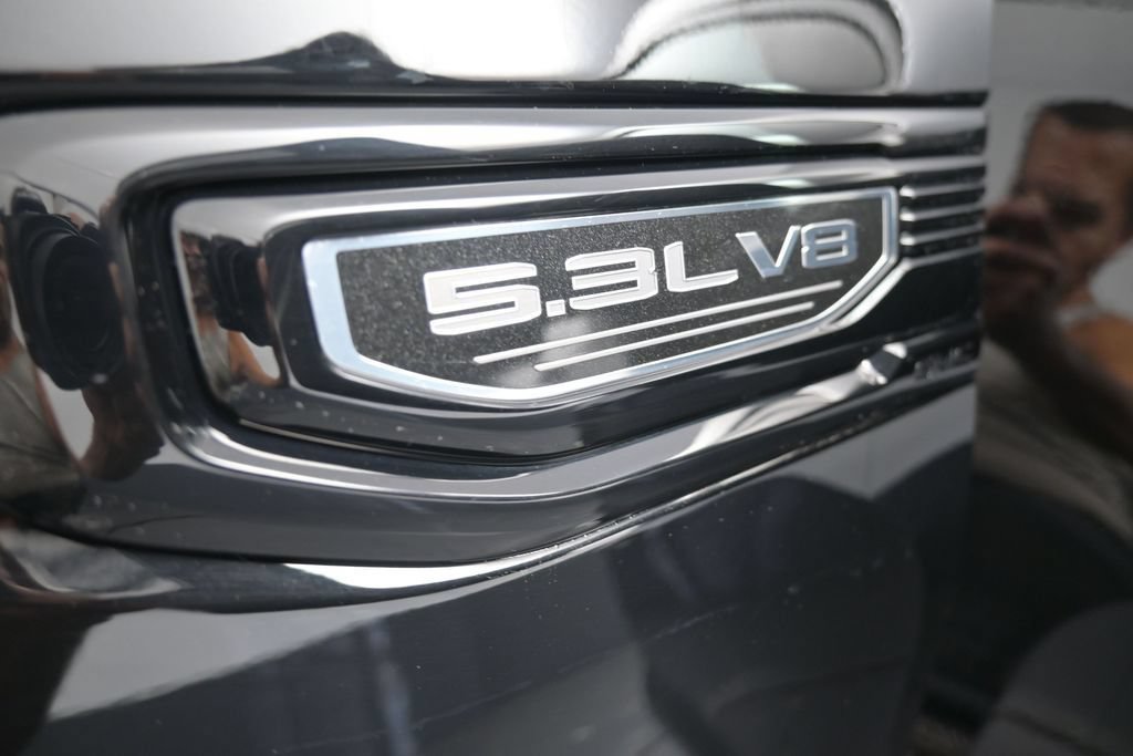 Used 2023 GMC Sierra 1500 Elevation w/ Preferred Package AWD/4WD image 14
