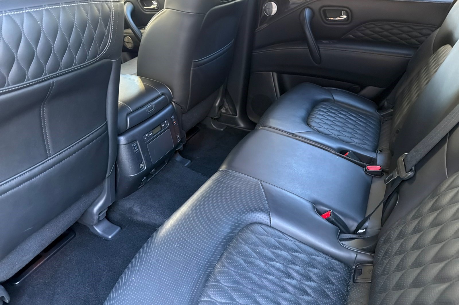 Used 2022 INFINITI QX80 Sensory w/ Cargo Package AWD/4WD image 15