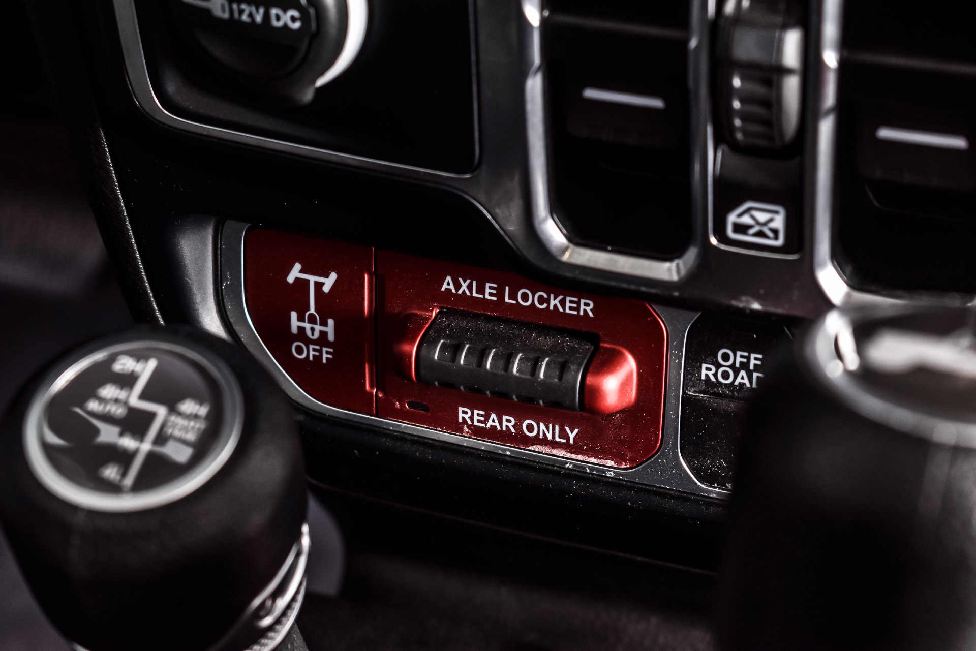 Used 2024 Jeep Wrangler Unlimited AWD/4WD image 26