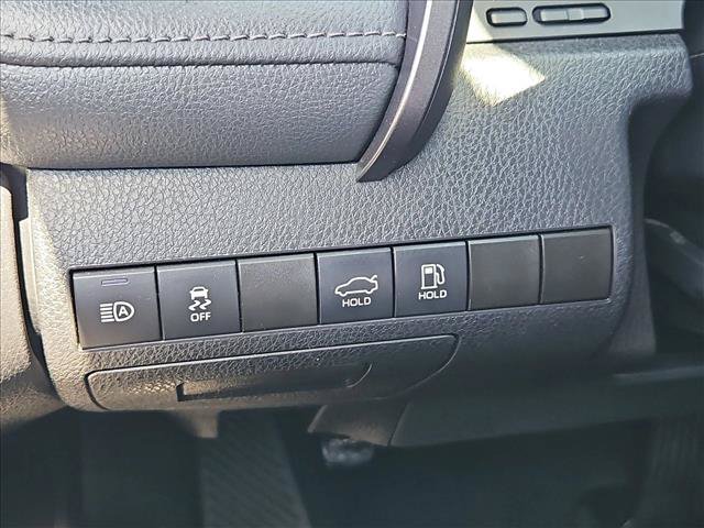 Used 2021 Toyota Camry LE w/ Carpet Mat Package (TMS) FWD image 17