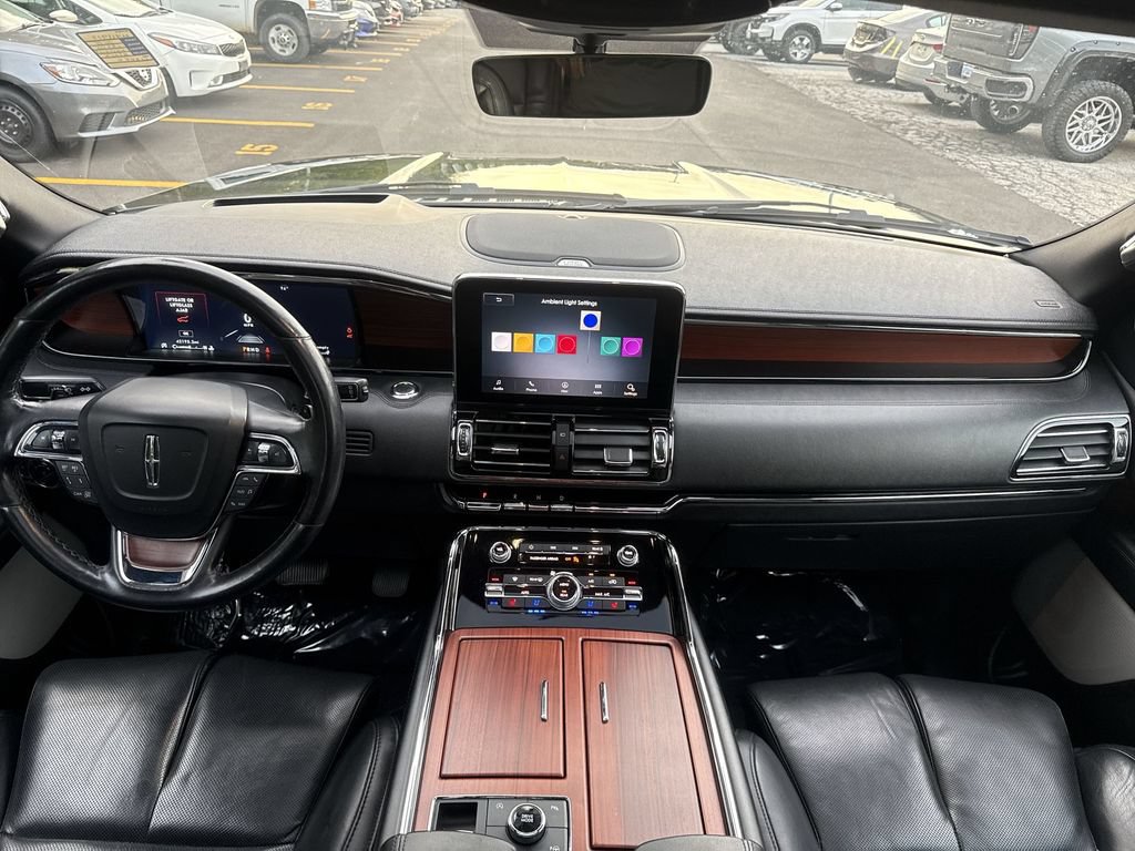 Used 2021 Lincoln Navigator Reserve w/ Luxury Package AWD/4WD image 23