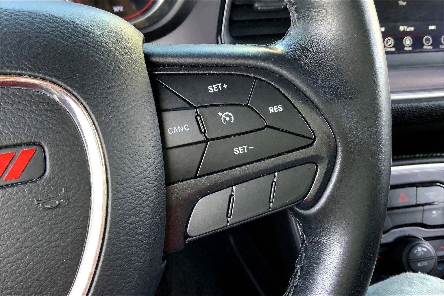 Used 2019 Dodge Challenger SXT image 14