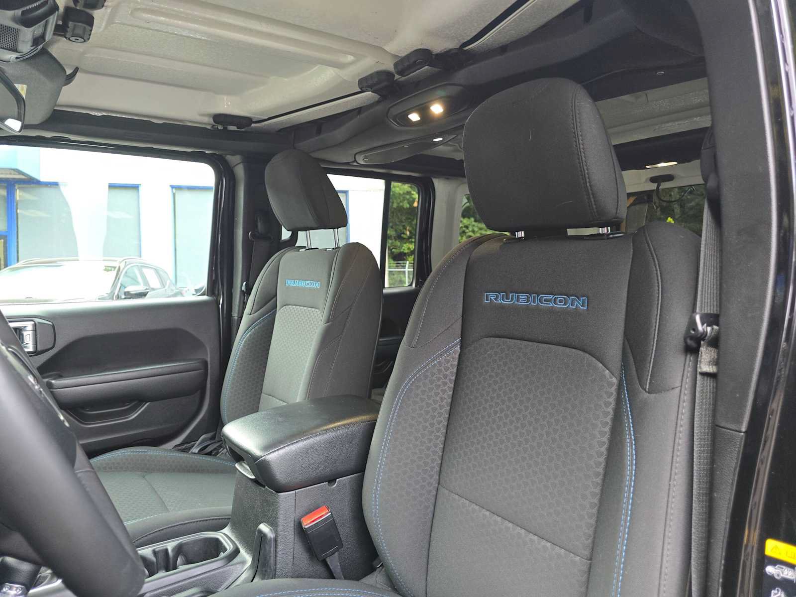 Used 2024 Jeep Wrangler Unlimited Rubicon 4xe AWD/4WD image 22